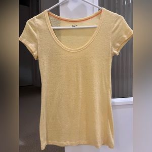 Gap t shirt